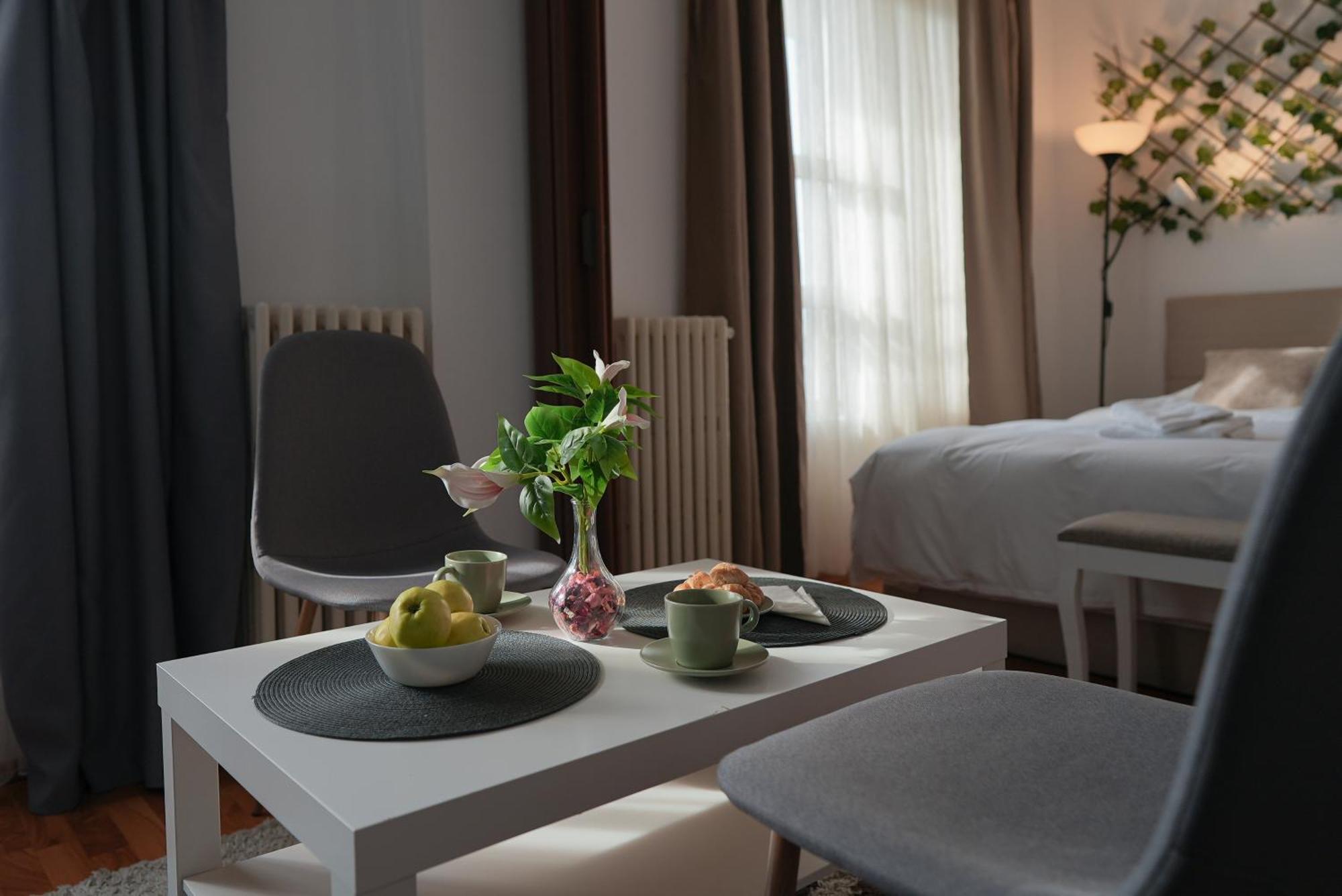 Victoria Avenue Apartments Bukares Bagian luar foto