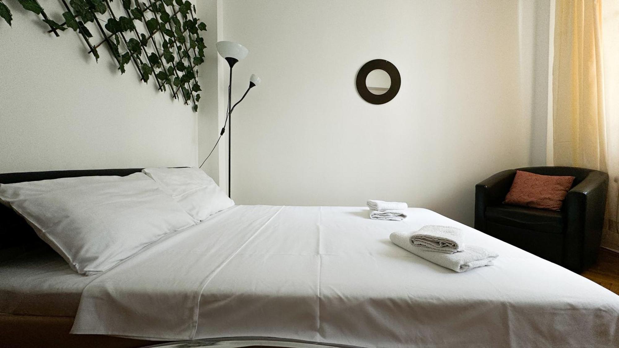 Victoria Avenue Apartments Bukares Bagian luar foto